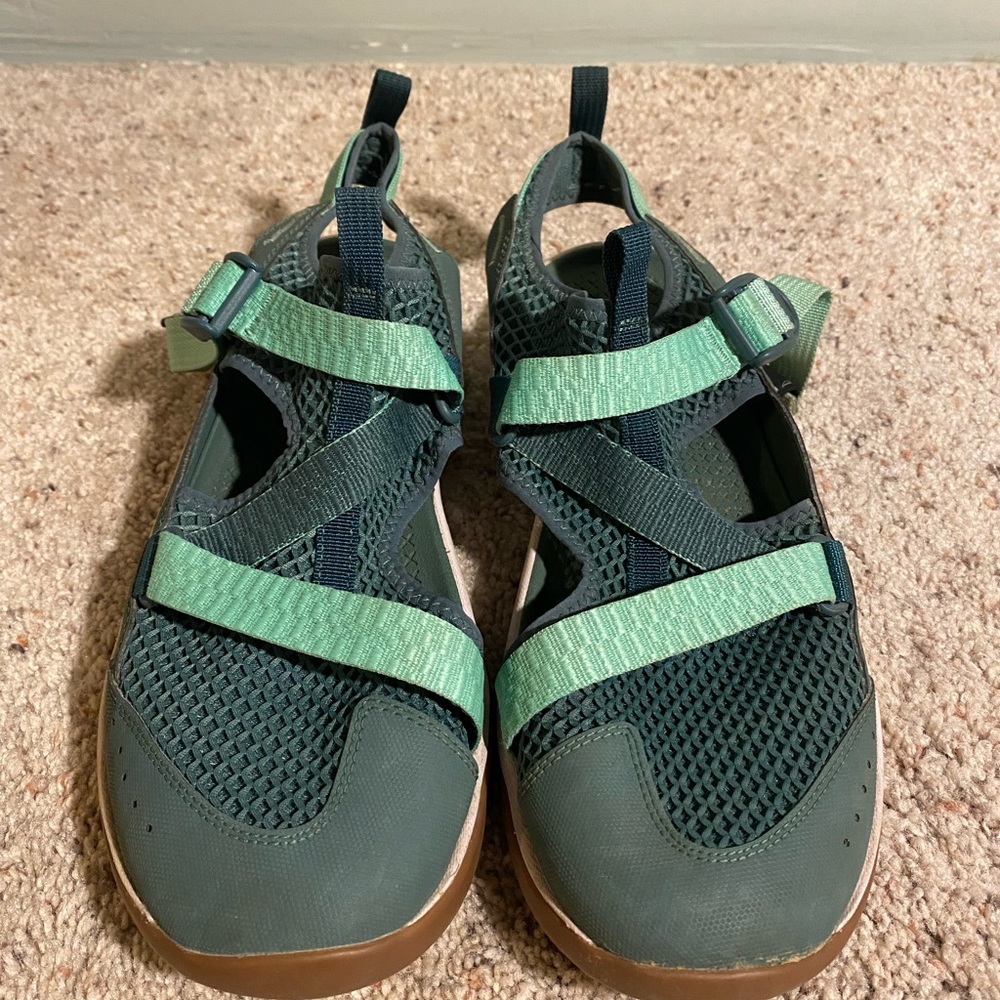 Women’s Chacos size 11